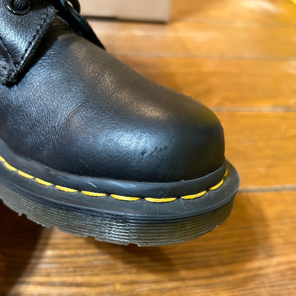 Dr. Martens 1460 Pascal US Women's Size 7 Leather Boots Black - Picture 4 of 8